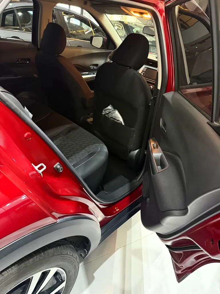 Nissan Kicks SV 2023 GCC Specs - Image 12