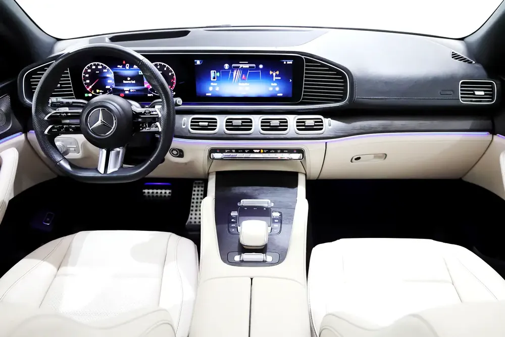 Gargash Warranty + Service Contract 2024 Mercedes-Benz GLS450 8700km - Image 17