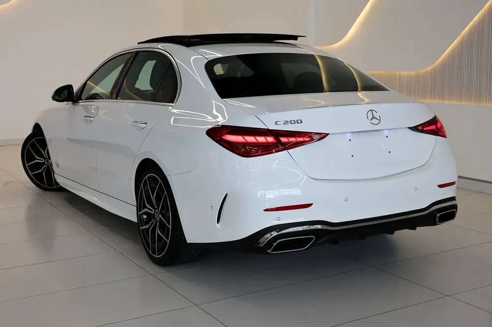 Pristine 2023 Mercedes-Benz C200 | GCC Specs | Low Mileage - Image 8