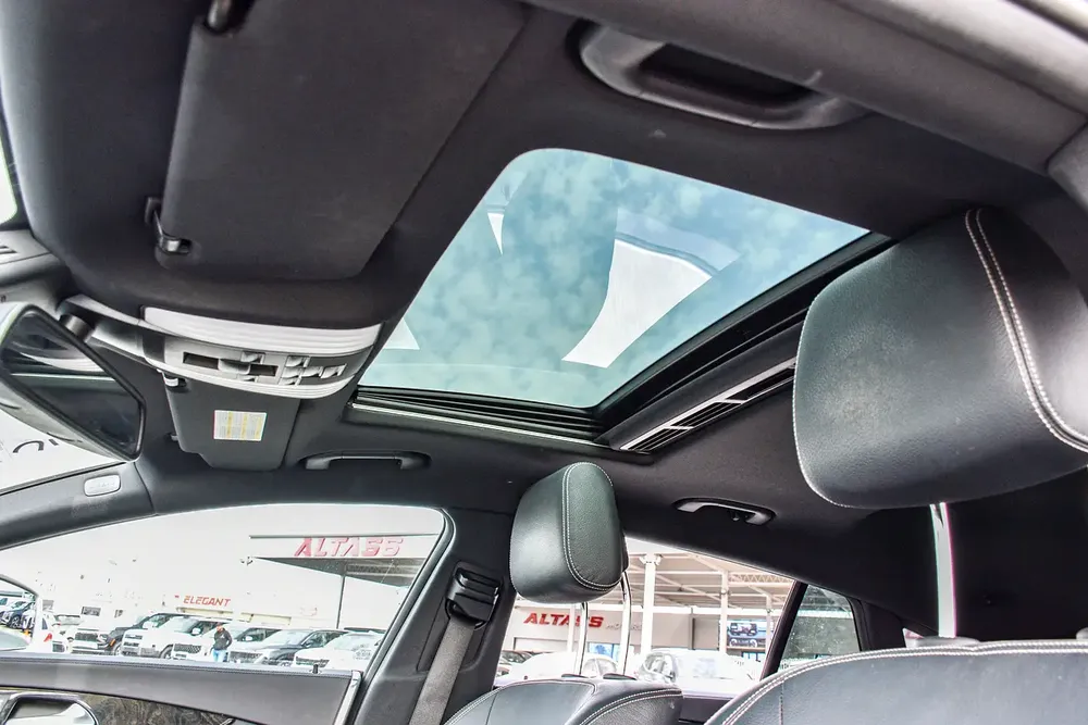 2013 - BENZ CLS550 STW - SUPER CLEAN - LIKE NEW - ONLY 138,000 KM - Image 16