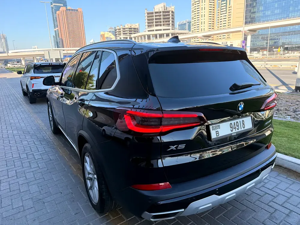BMW X5 xDrive40i 2021 American Specs - Excellent Condition - Image 6