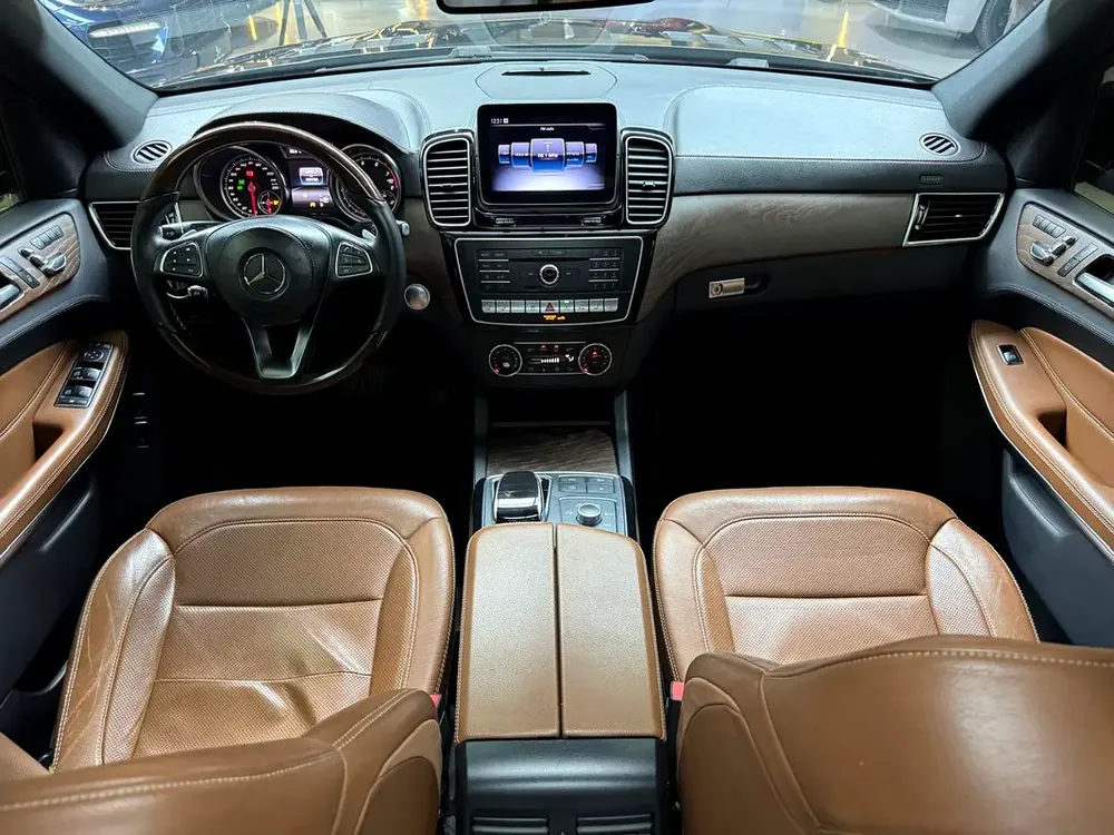 AED 1,914 P.MP | Mercedes-Benz GLS 500 | 4.7L V8 | 2018, GCC Specs - Image 12
