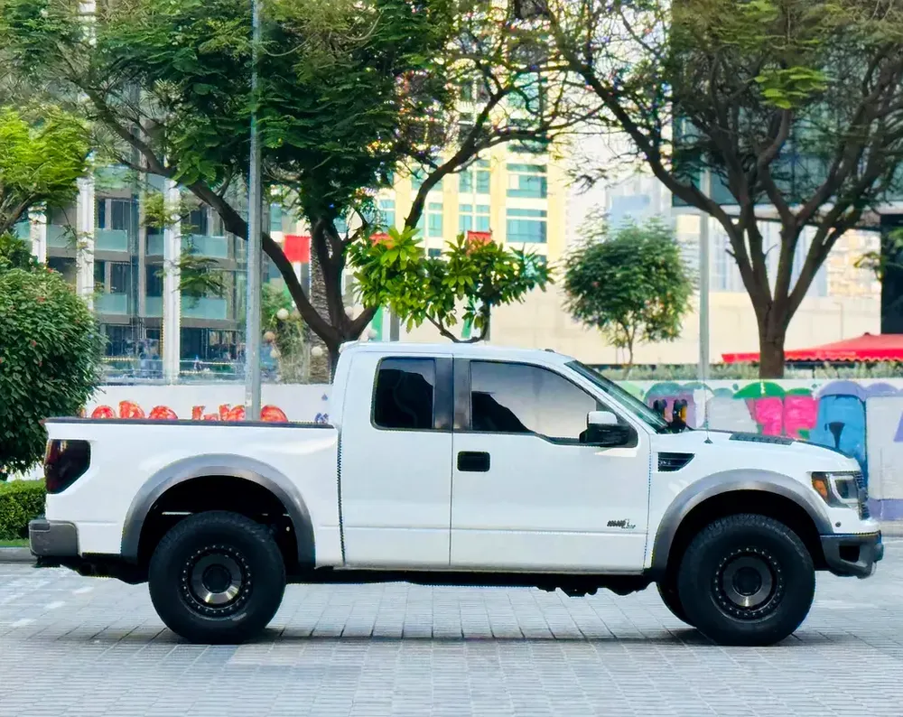 2012 FORD F150 RAPTOR SVT GCC SPECS IN EXCELLENT CONDITION - Image 7