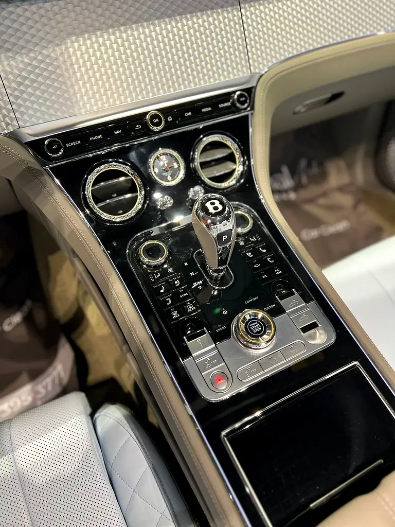 BENTLEY CONTINENTAL GTC SPEED | W12 | 2022 | 1 OUT OF 20 CARS / WARRANTY N SERVICE AVAILABLE - Image 6