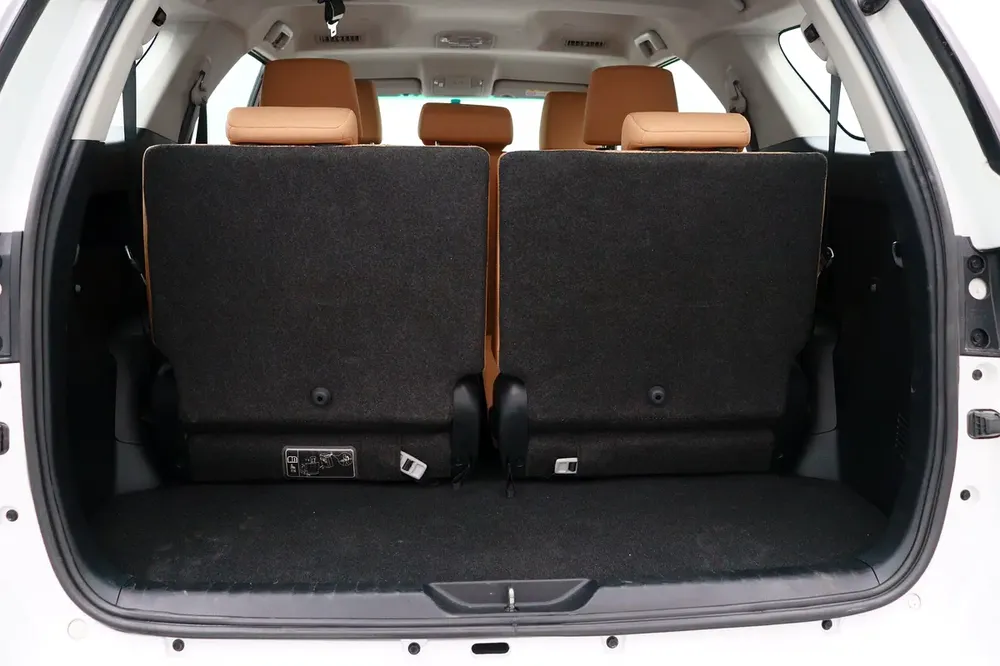 **Special offer** TOYOTA Fortuner 5 DR P 2.7L AT EXR RA - Image 18
