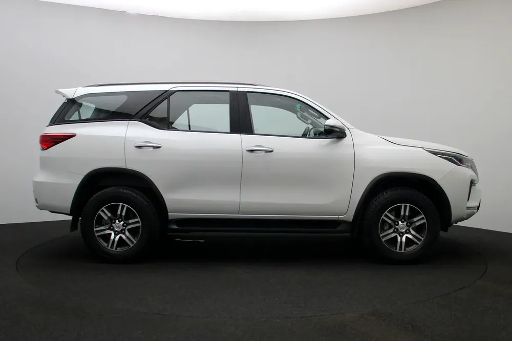 **Special offer** TOYOTA Fortuner 5 DR P 2.7L AT EXR RA - Image 5
