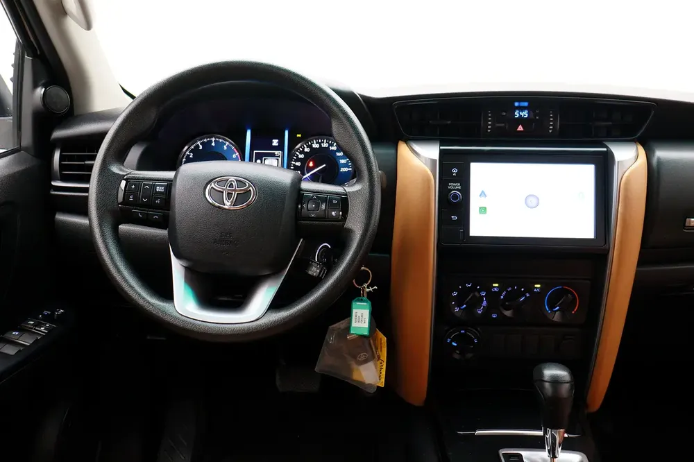 **Special offer** TOYOTA Fortuner 5 DR P 2.7L AT EXR RA - Image 8