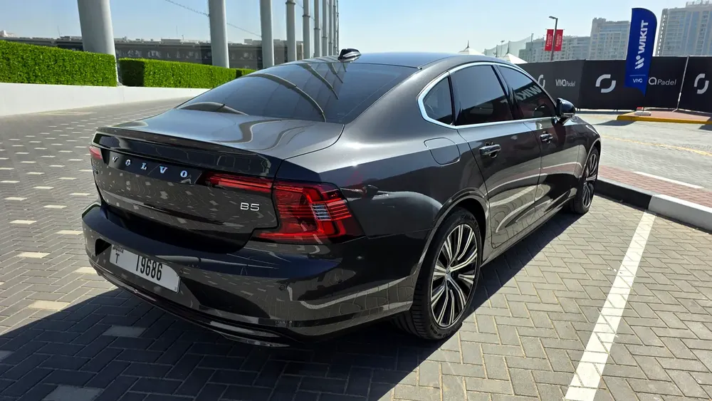 2023 Volvo S90 B5 I Volvo 5 year Warranty I Agency maintained - Image 9
