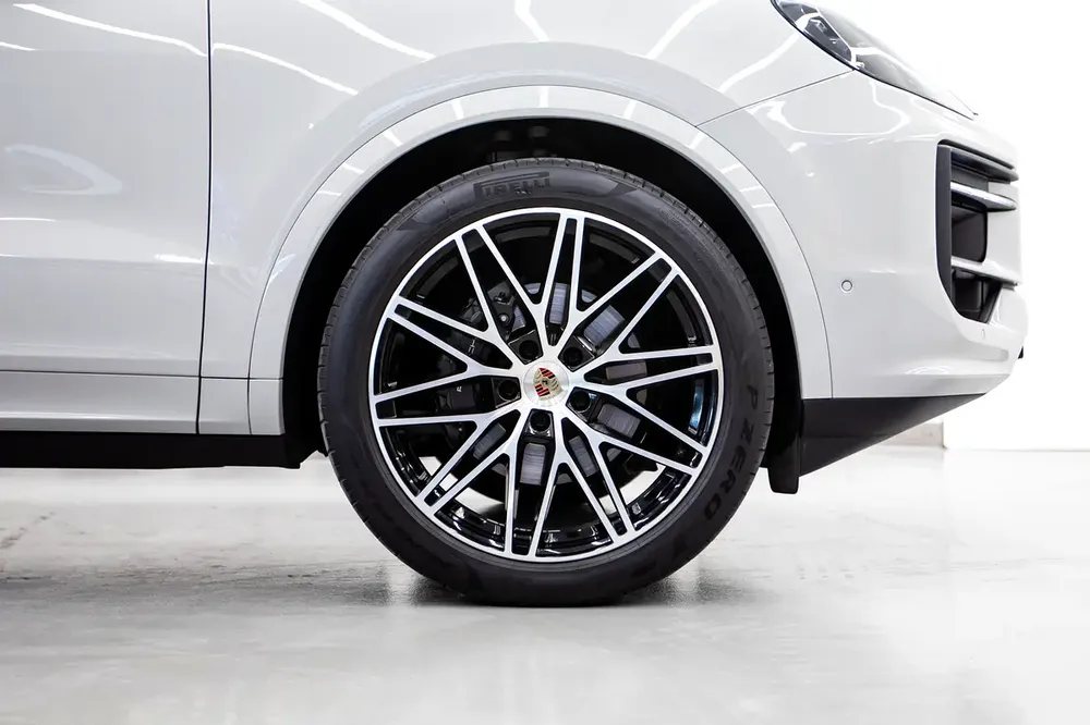 2024 | PORSCHE CAYENNE COUPE | GCC | WARRANTY AL NABOODAH | FULL OPTION | EXCELLENT CONDITION | - Image 16