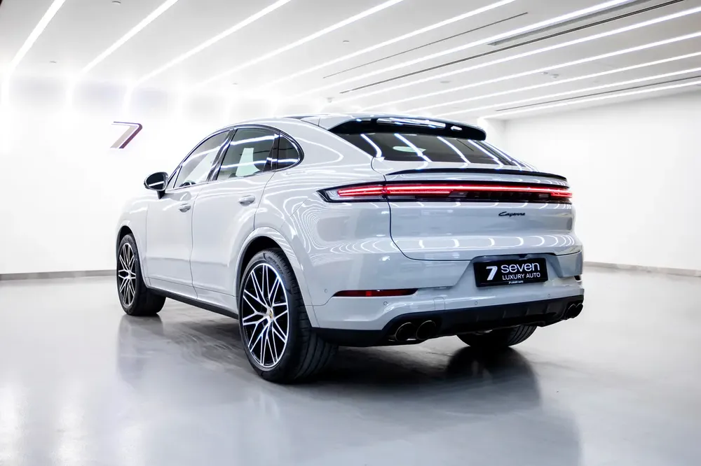 2024 | PORSCHE CAYENNE COUPE | GCC | WARRANTY AL NABOODAH | FULL OPTION | EXCELLENT CONDITION | - Image 4