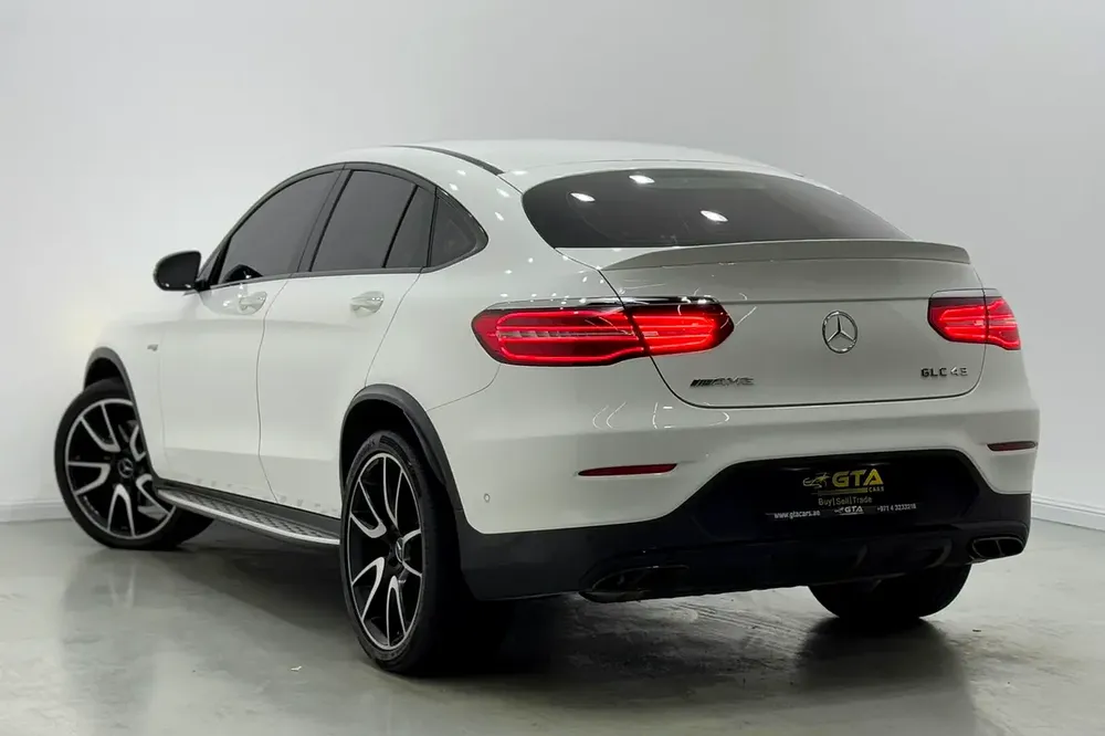 2019 Mercedes Benz GLC43 AMG 4MATIC Coupe, Warranty, 2027 GTA Service Pack, Excellent Condition, GCC - Image 6