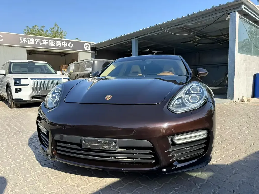 Porsche Panamera 4S 2012 - European Specs - Perfect Condition - Image 4