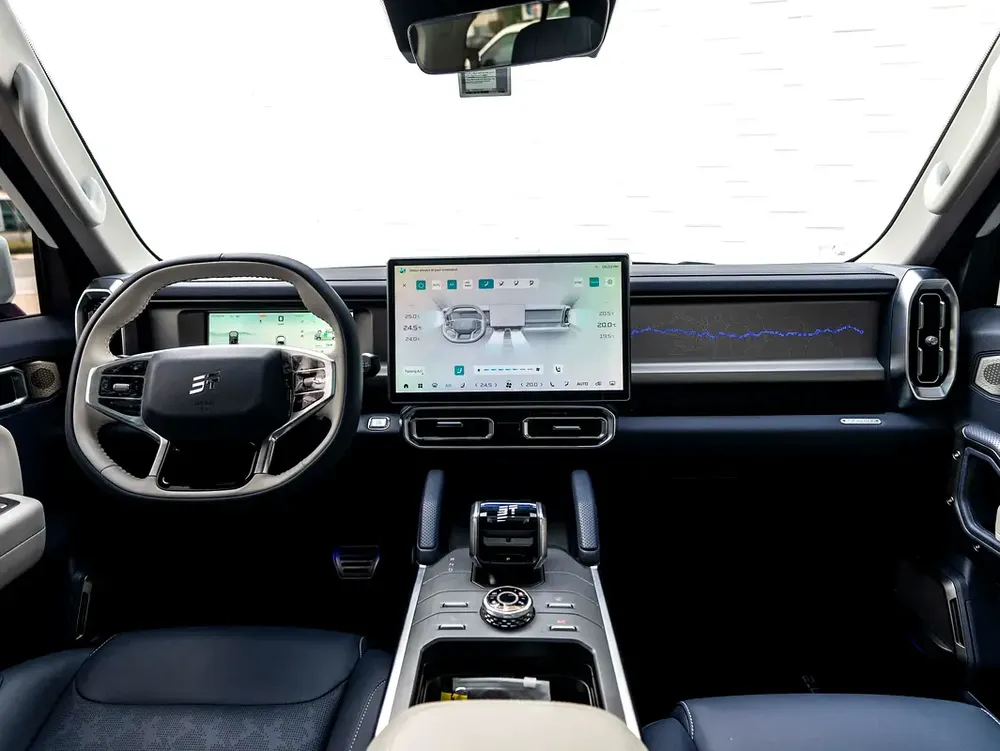 0% DOWN PAYMENT! | SAVVY-BUY | JETOUR T2 PHEV | 619 HP | WARRANTY - Image 17