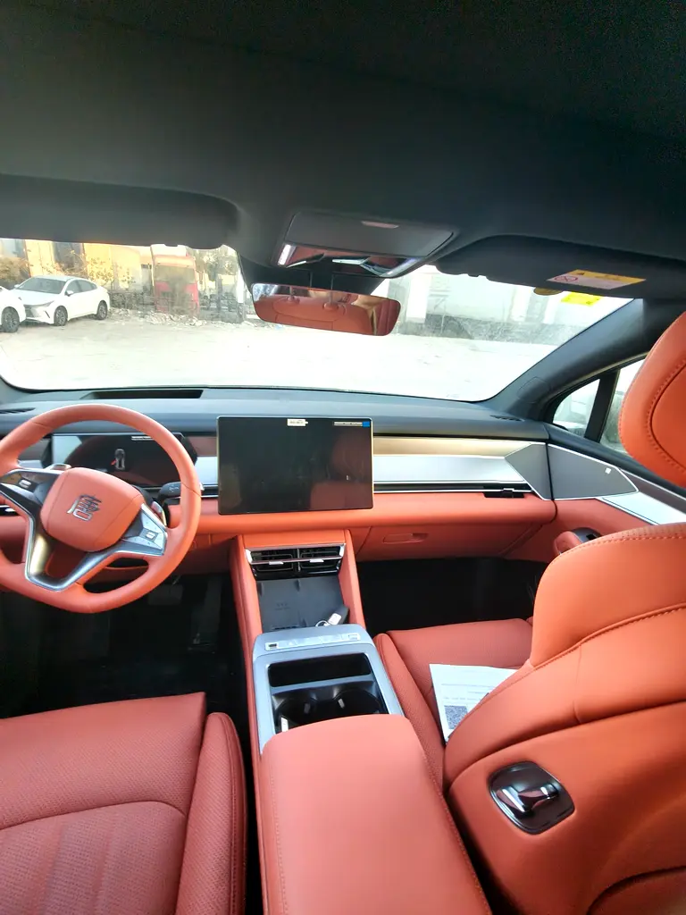 BYD Tang L DM-i – Flagship Intelligent Hybrid SUV - Image 7