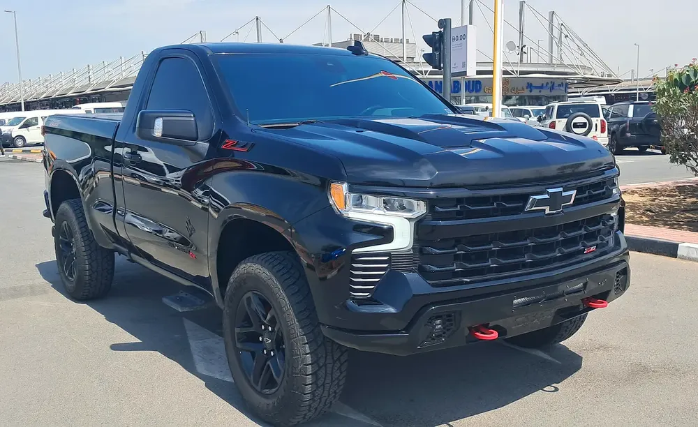 SHAHEEN SILVERADO 2023 TRAIL BOSS V8 10 GEAR GCC BIN HAMOODAH + ORGINAL PAINT EXTRA MODIFIED - Image 7
