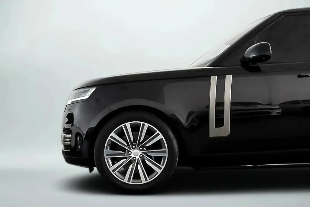 9,119 AED / 60 months | 0% DP | 2023 Range Rover Vogue HSE P530 | Full Service History - Image 6