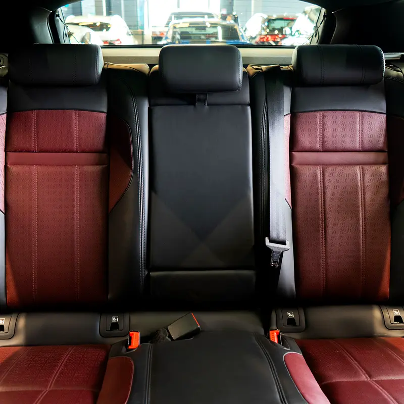AED 2,490 pm  • 0% Downpayment • Evoque R-Dynamic HSE  • 1 Year Warranty - Image 15