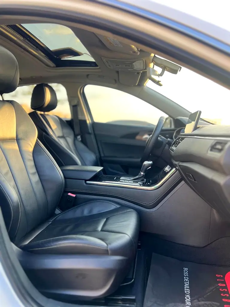 Hongqi H5 Comfort 2019 - GCC Specs - Excellent Condition - Image 9