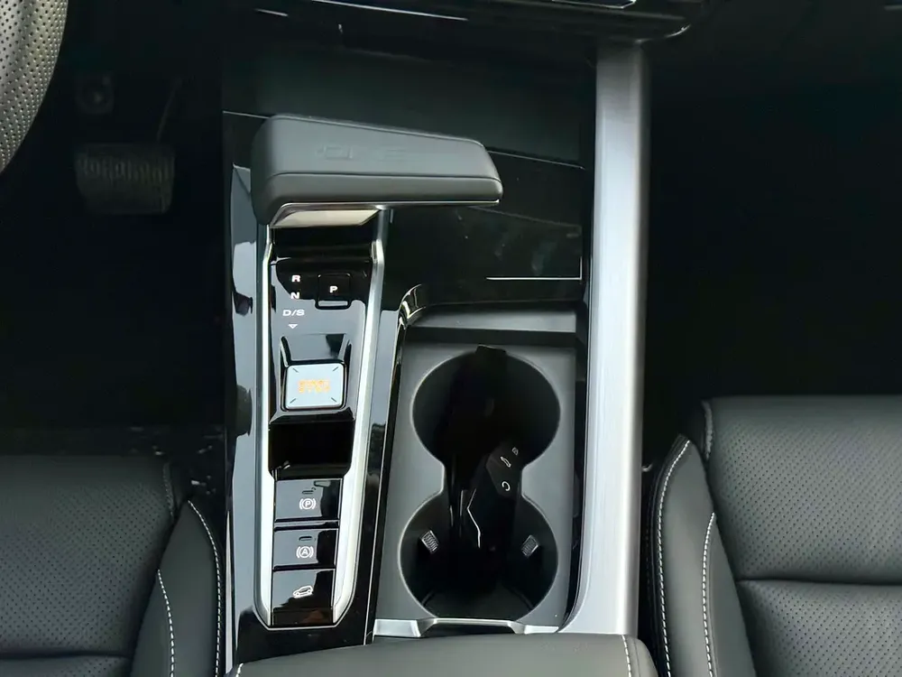 Deluxe 1.5L Turbo Petrol 2024 GCC Export Price @ 55,500 AED - Image 17