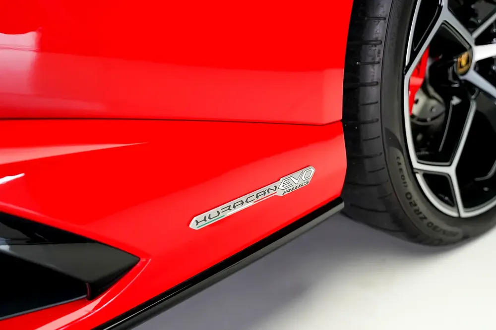 HURACAN EVO SPYDER | TWO TONE INTERIOR | WARRANTY AVAIALBLE - Image 7