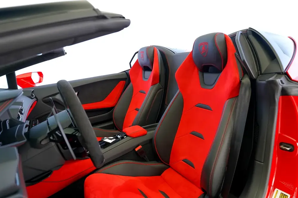 HURACAN EVO SPYDER | TWO TONE INTERIOR | WARRANTY AVAIALBLE - Image 9