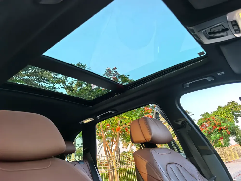 BMW X5, GCC Specs - Powerful V8 - Mint Condition - Image 7