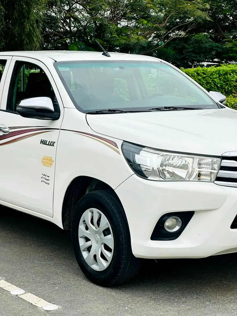 Toyota Hilux Double Cab GL 2019 - GCC Specs - Image 13