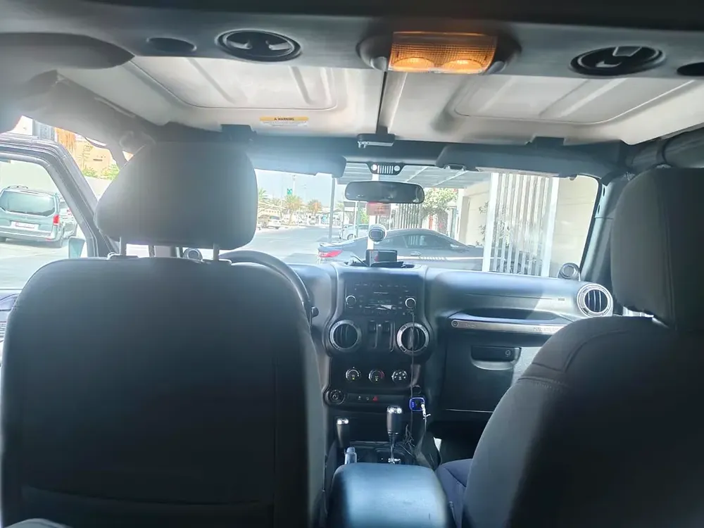 Jeep wrangler sport in very good condition - Image 12