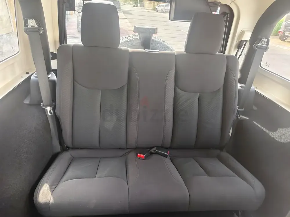Jeep wrangler sport in very good condition - Image 13