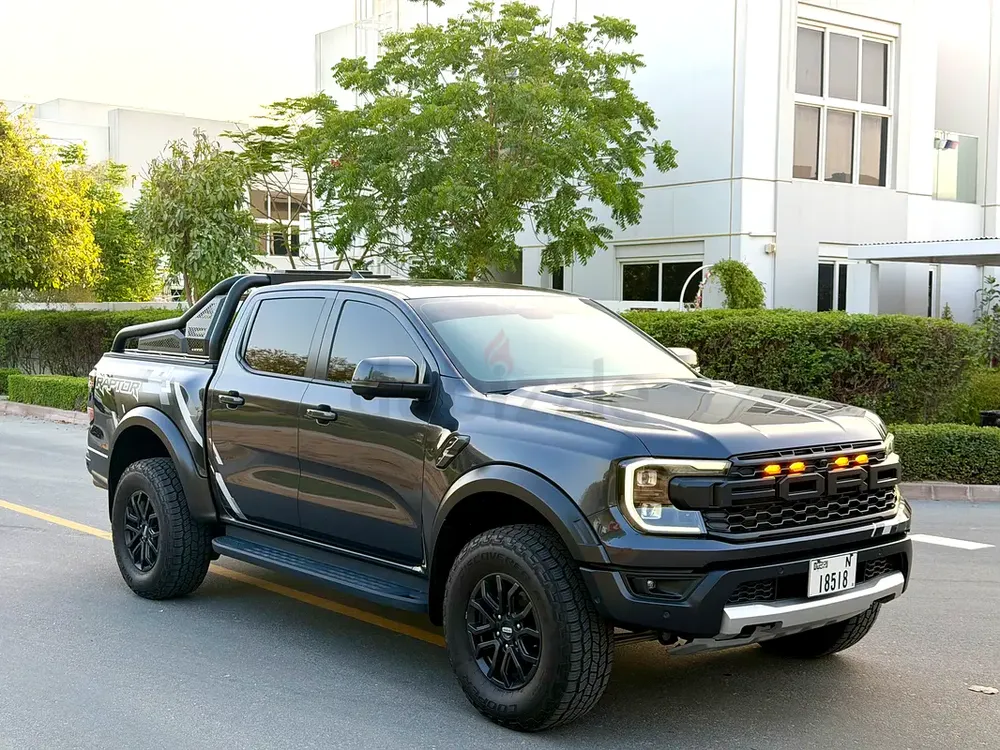 Under warranty + service Ford Ranger Raptor 2023 - GCC Specs - Image 5