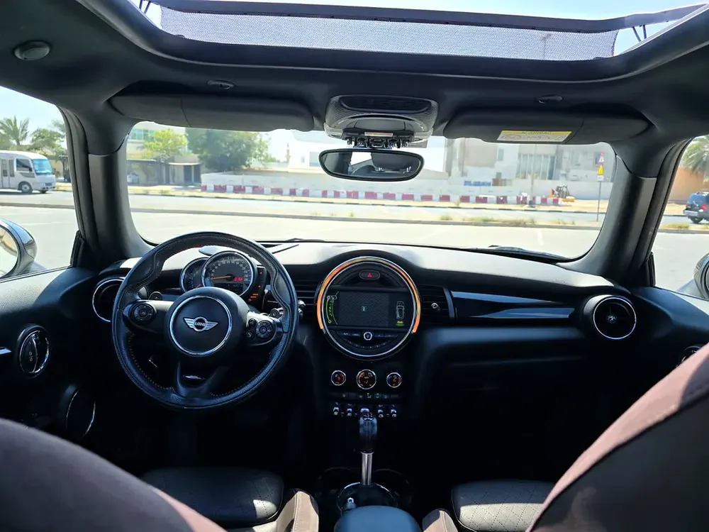 MINI Cooper S 2017 GCC Specs - Low Mileage - Image 6
