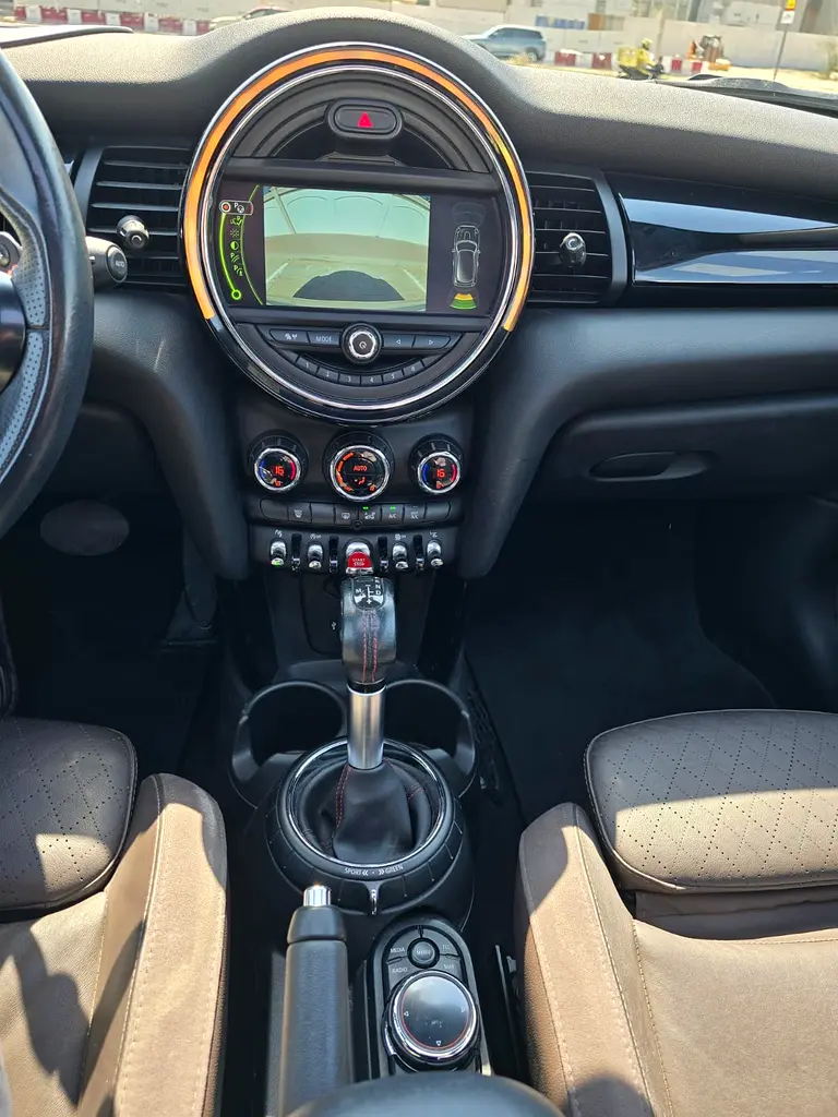 MINI Cooper S 2017 GCC Specs - Low Mileage - Image 7