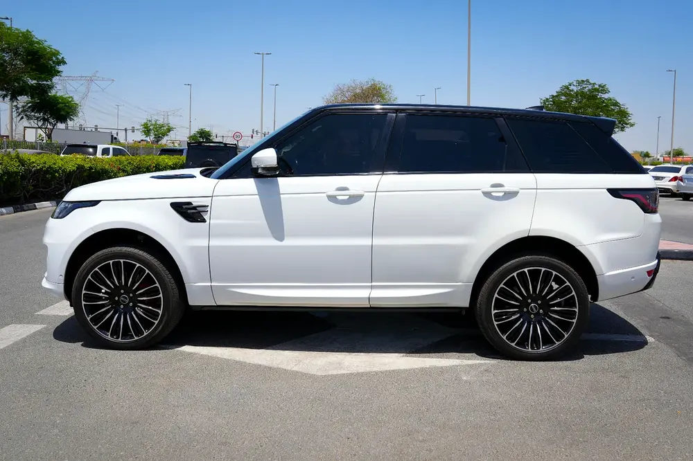 2018 Land Rover Range Rover Sport Supercharged | GCC Specs | Pristine Condition - Image 7