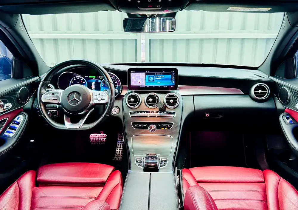 Mercedes-Benz C 300e 2020 GCC Specs - Image 12
