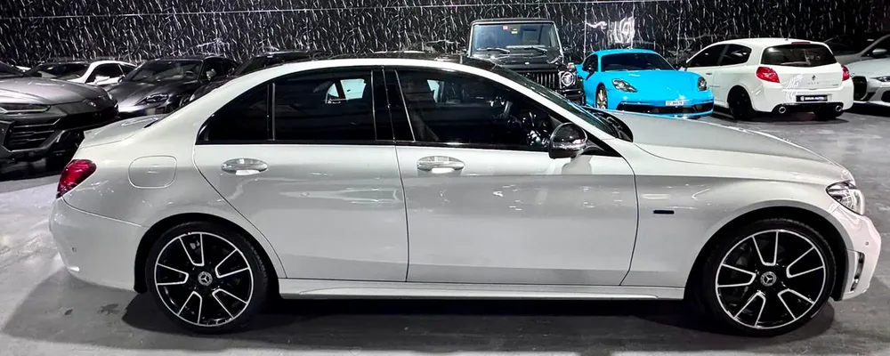 Mercedes-Benz C 300e 2020 GCC Specs - Image 5