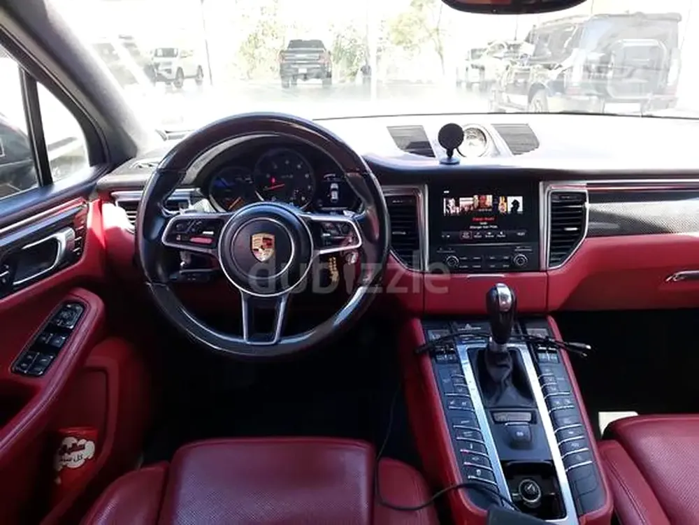 AED 2529/month | 2017 Porsche Macan  | GCC Specs | Ref#479968 - Image 10