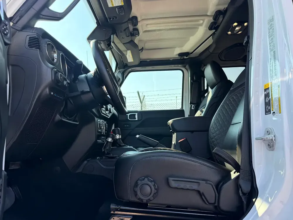 Wrangler 4XE 2.0L PHEV 4WD 2023 Export Price @ 155,500 AED - Image 10