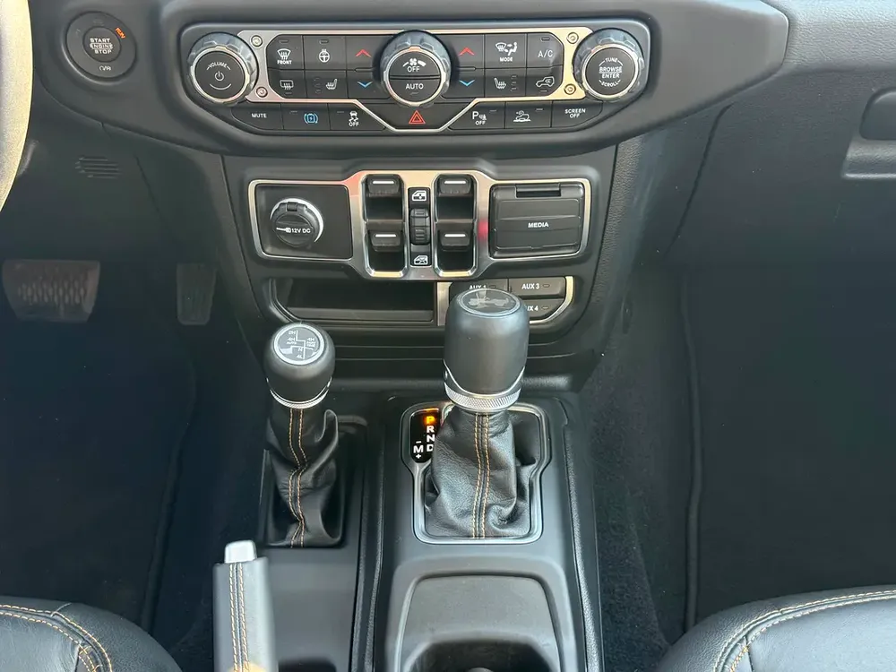 Wrangler 4XE 2.0L PHEV 4WD 2023 Export Price @ 155,500 AED - Image 15