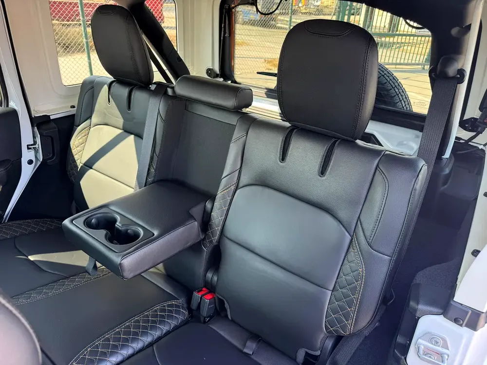 Wrangler 4XE 2.0L PHEV 4WD 2023 Export Price @ 155,500 AED - Image 16