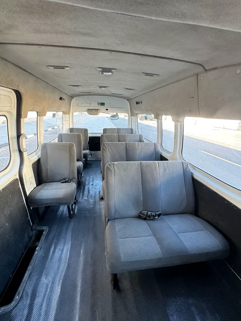 Nissan URVAN 2017 NV350 Hiroof 14 Seater - Image 10