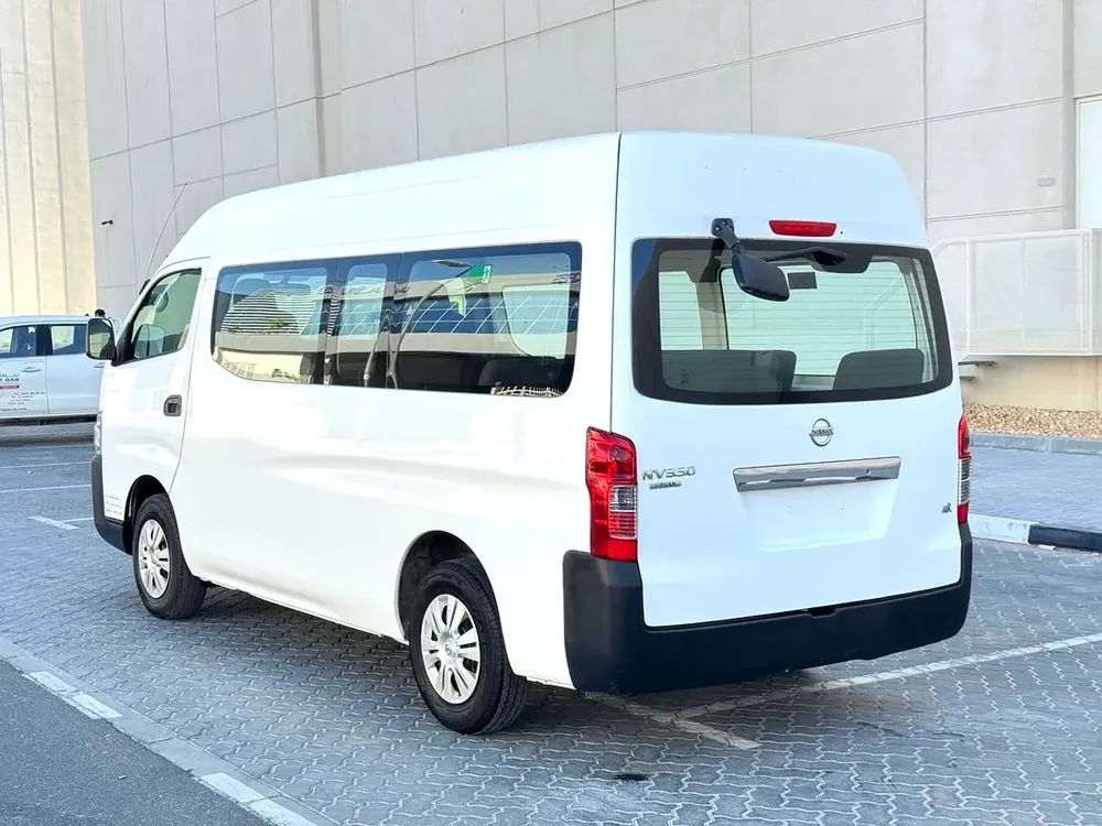 Nissan URVAN 2017 NV350 Hiroof 14 Seater - Image 4