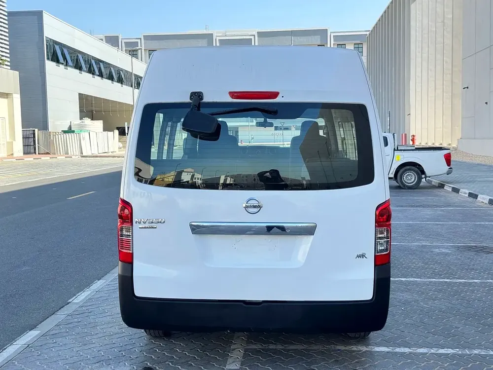 Nissan URVAN 2017 NV350 Hiroof 14 Seater - Image 6