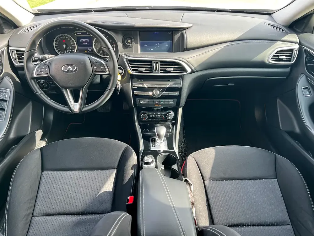 INFINITY Q30 SINGLE OWNER GCC SPECS FULL SERVICE HISTORY AVAILABLE ORGINAL PAINT - Image 10