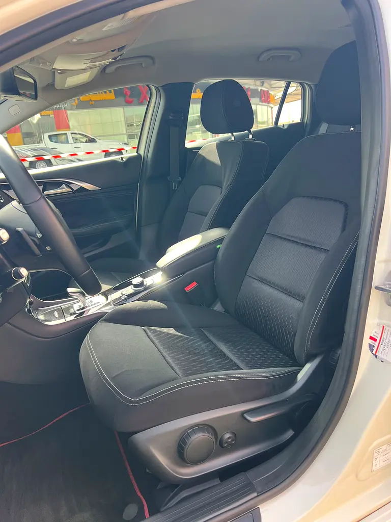 INFINITY Q30 SINGLE OWNER GCC SPECS FULL SERVICE HISTORY AVAILABLE ORGINAL PAINT - Image 16