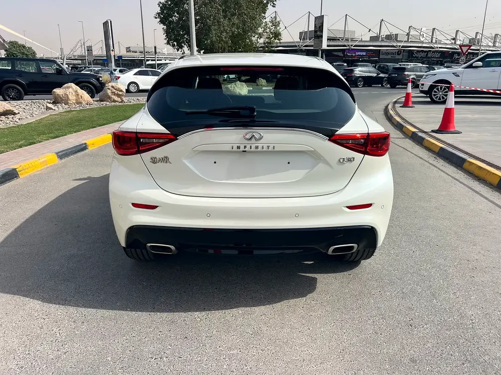 INFINITY Q30 SINGLE OWNER GCC SPECS FULL SERVICE HISTORY AVAILABLE ORGINAL PAINT - Image 7
