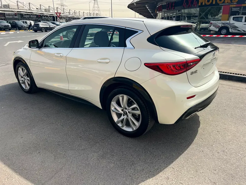INFINITY Q30 SINGLE OWNER GCC SPECS FULL SERVICE HISTORY AVAILABLE ORGINAL PAINT - Image 8
