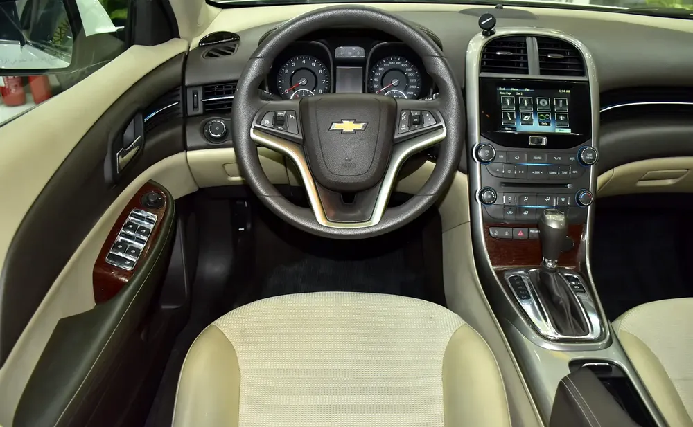 EXCELLENT DEAL for our Chevrolet Malibu LT ( 2016 Model ) in White Color GCC Specs - Image 12