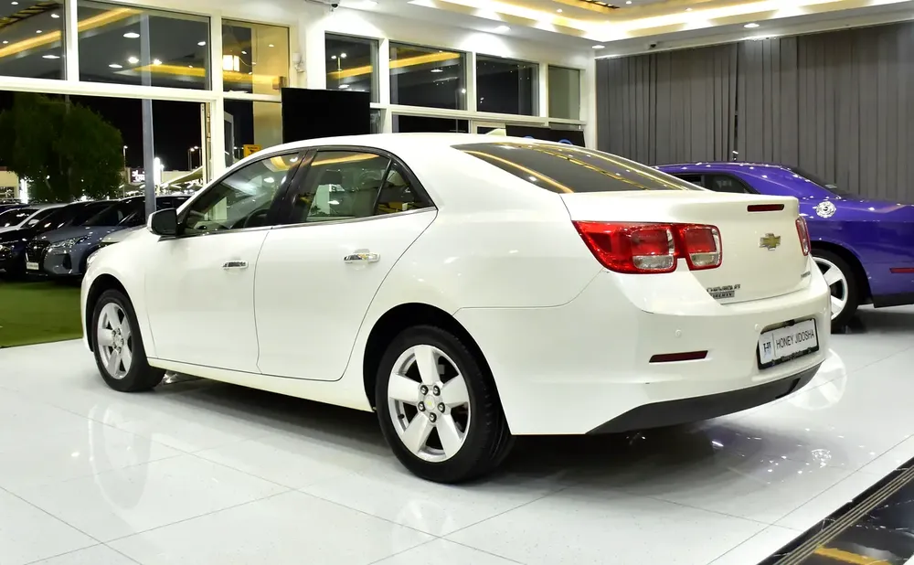 EXCELLENT DEAL for our Chevrolet Malibu LT ( 2016 Model ) in White Color GCC Specs - Image 7