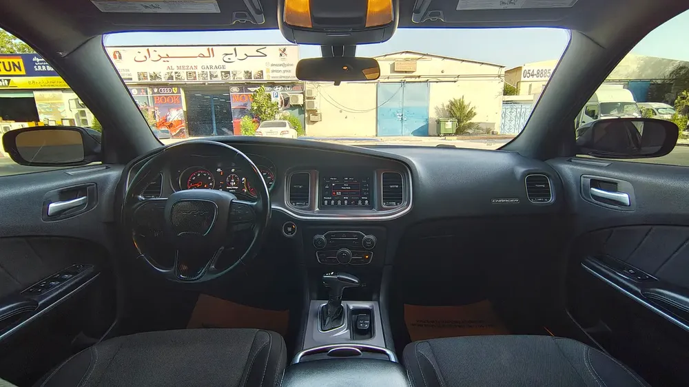 Dodge Charger SXT 2019 - Sporty Performance - Clean Condition - Image 7