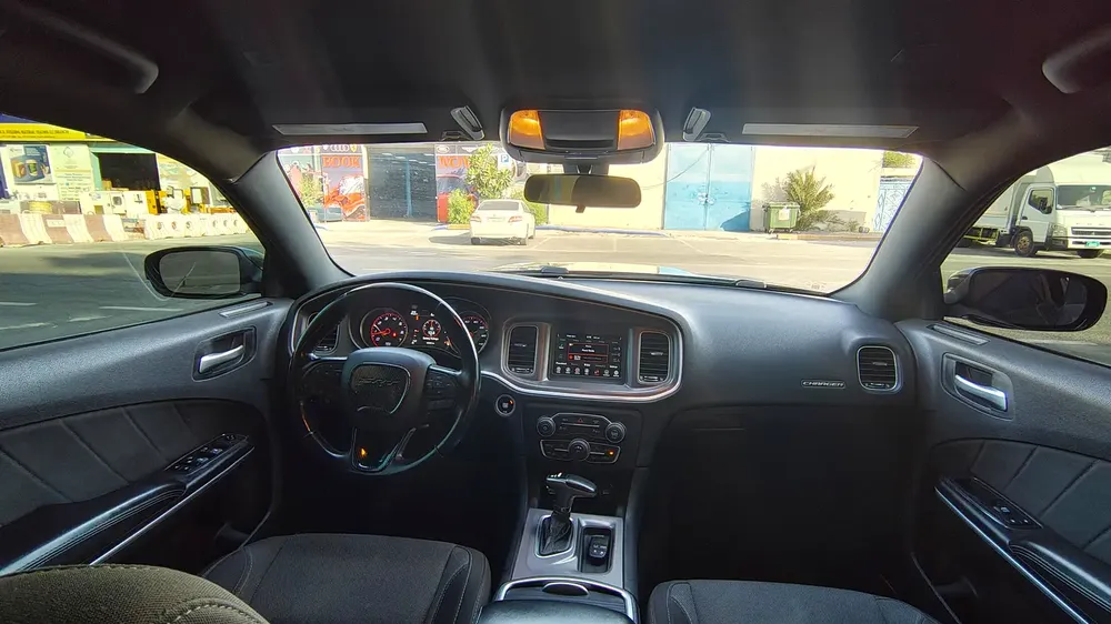 Dodge Charger SXT 2019 - Sporty Performance - Clean Condition - Image 9